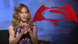 Batman V Superman - Interview Holly Hunter