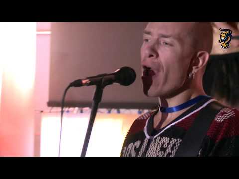 Выступление кавер-группы Culturо перед матчем Сочи - Металлург