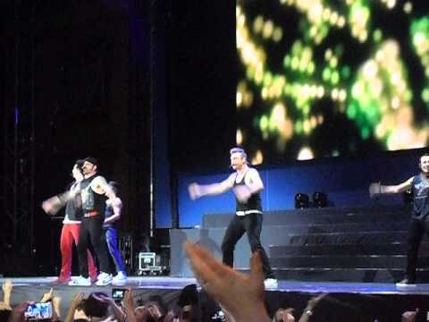 Backstreet Boys | Larger than Life | IAWLT Tour Lucca Summer...