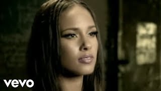 Клип Alicia Keys - Try Sleeping With A Broken Heart