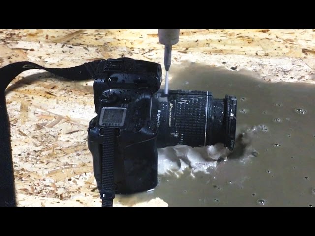 Cutting An SLR Camera With A 60,000 PSI Waterjet - Video