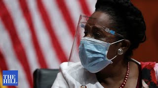 Sheila Jackson Lee partners with US military to get VACCINATIONS into BARBERSHOPS