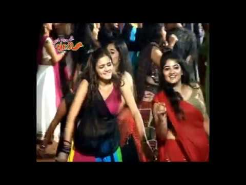 Tara Nam Ni Chundadi-Ramjanyu. United Way of Baroda Garba Mahotshav...