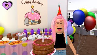 Decorating for Baby Goldies Birthday Party in Roblox - Titi Games Decorating for Baby Goldies Birthday Party in Roblox - Titi Games
