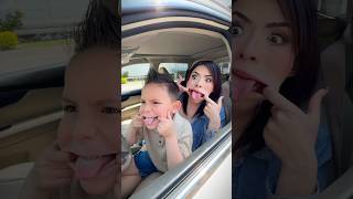 Me Saco La Lengua