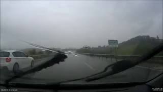 Yağışlı Hava - Bmw Kaza