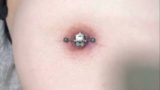meme ucu delme / nipple piercing