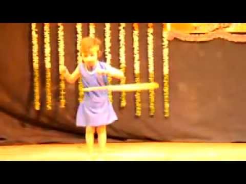 Hula Hoop Dance - Gayatri.DAT