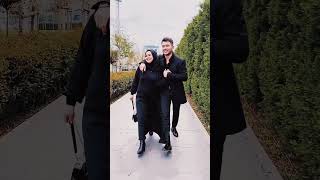 Herkesi Hayatta Tutan Biri, Bir Şey Vardır. Benimki Sensin Annem