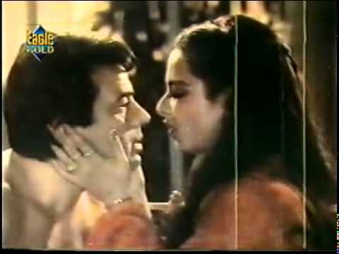 Very Hot song by Rekha and Dharmendra