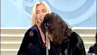 Ligabue Canta Certe Notti Sul Seno Di Mara Venier