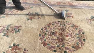 How to dust a rug
