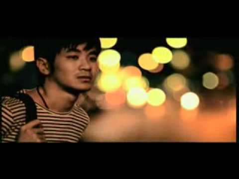 แสตมป์ อภิวัชร์ เอื้อถาวรสุข