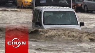 Ankara'dan Sel Manzaraları; Yollar Göle Döndü