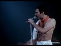 Queen - We Will Rock You / We Are The Champions Live