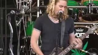 Watch Nickelback Hollywood video