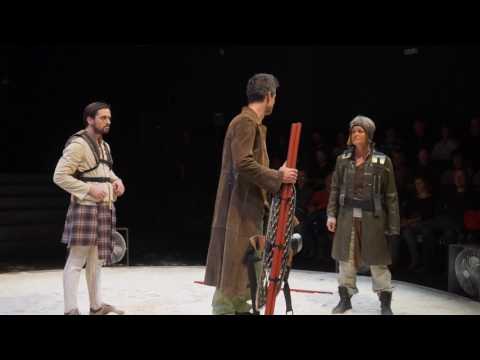 Macbeth, Teatrebrik dir: Joan Gómez PonsetÃ