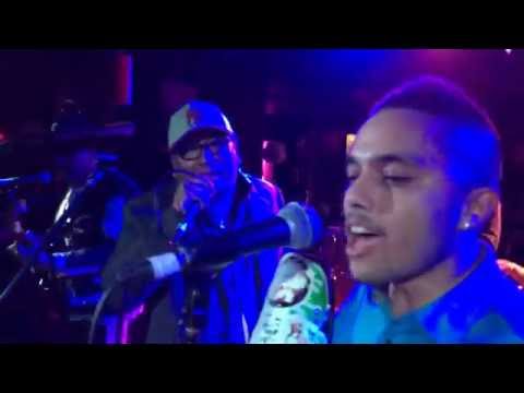 Buscando Guayaba performed by Del Barrio