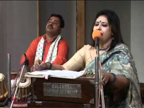 Dhana Dhanya Pushpe Bhora.mpg