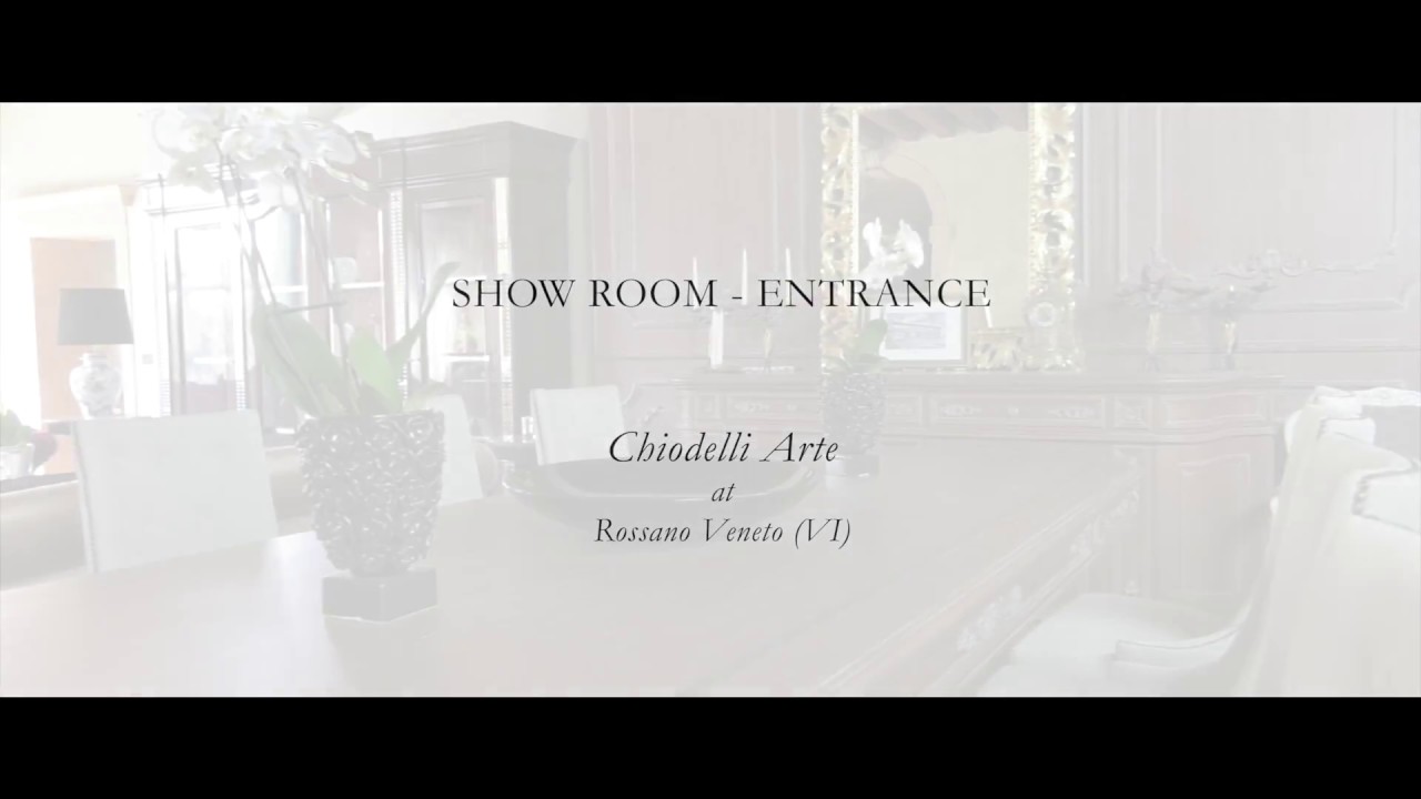 SHOW ROOM