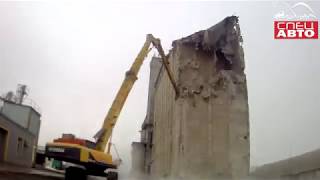 Видео Снос элеватора в г Валуйки Белгородской области с помощью Экскаватора разрушителя Hyundai R520 с Dem от Specavto Stavropol, Валуйки, Россия