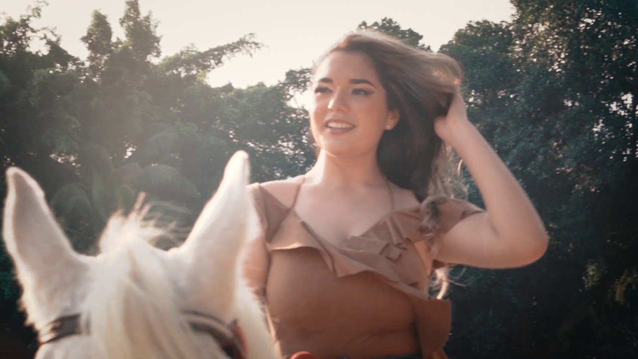 Julia faz XV anos!! Save the Date