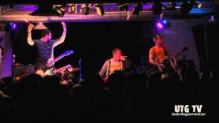 Watch Versus The Ocean Mirror Mirror video