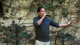 Reparadores de murallas destrozadas - Victor López (13 Noviembre, 2022)