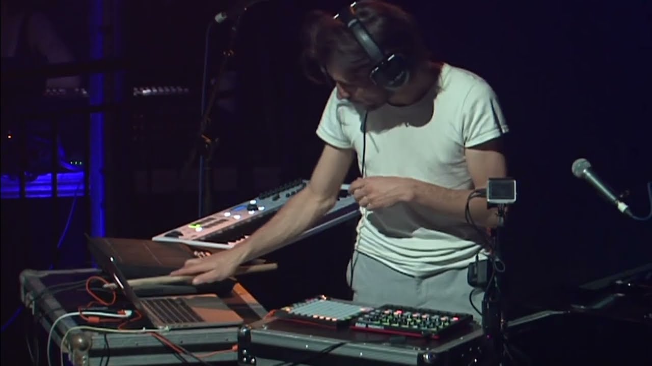 Simon Brunel - Teaser from Live at Albany Theatre (London)