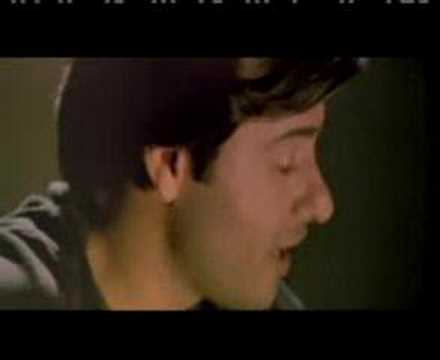 sabse peeche hum khade
