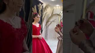 Suna Özdemi̇r Geli̇nleri̇ İle