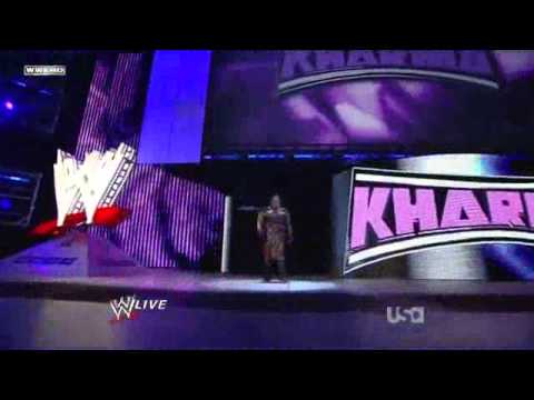 Raw Kelly Kelly vs Maryse Kharma attacks Maryse