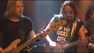 Watch Ace Frehley Cold Gin live video