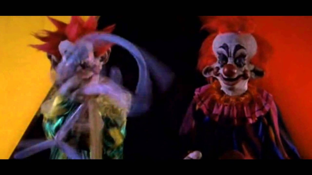 Balloon Dog Scene-Killer Klowns from Outer Space HD&3D - YouTube