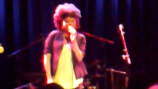 Watch Stephanie Mckay Oh Yeah video