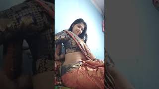 Suman Patel Wearing Saree Showing Rare Her Navel In Live Shows.