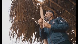 Ünlü Sanatçidan Di̇kkat Çeken Kli̇p