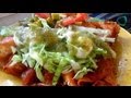Receta de enchiladas de calabacitas y pimiento rojo con dos salsas. Receta de enchiladas