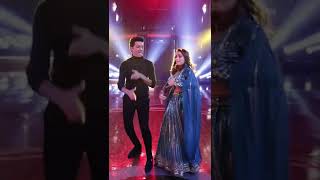 Madhuri Dixit Matches Steps With Riteish Deshmukh On Viral Song
