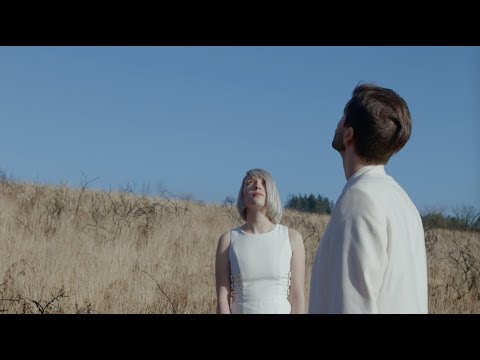 Laurรจne & Louis - On ira oรน (Clip Officiel)