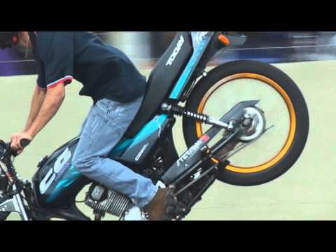 Quarta Verde Maneuvers Manobras De Motos Wheeling Freestyle RL Autodromo De Campo Grande MS