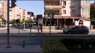 Sosyal Deney- Trafikte Arabaların Önünde Dans