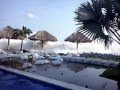 Dangerous high tides - tsunami alert on El Sunzal beach - El Salvador 2016