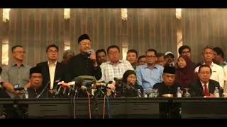 Tun Dr Mahathir: First Press Conference As The New Malaysian Prime Minister Tun Dr Mahathir: First Press Conference As The New Malaysian Prime Minister