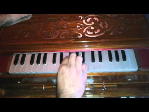 Main Khayal Hoon Kisi Aur Ka (Nusrat Version) played on Harmonium...