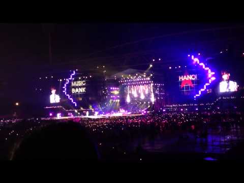 Music Bank in Hanoi: Key (SHINee), Chunji (TEEN TOP), JB (G