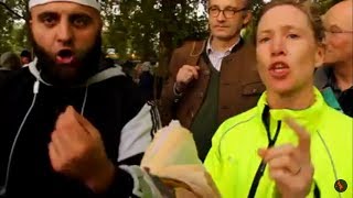 Video: We kiss the Black Stone. Not worship it! - Abdul Hamid vs Lizzy