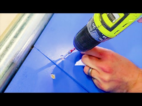 HOW TO BUILD A SKATEBOARD QUARTER PIPE!