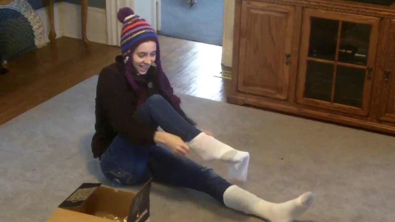 Guy fucks girl with socks