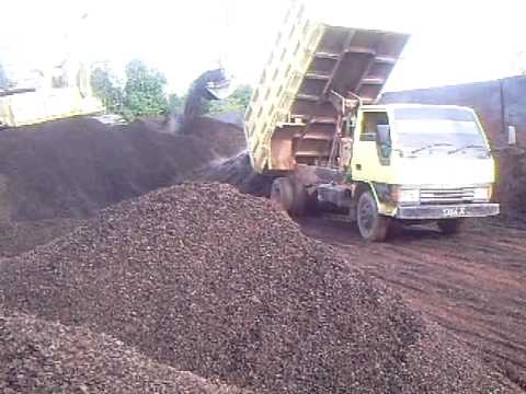 Loading Palm Kernel Shell Cangkang Sawit Biomass Youtube Loading Palm Kernel Shell Cangkang Sawit Biomass Youtube
